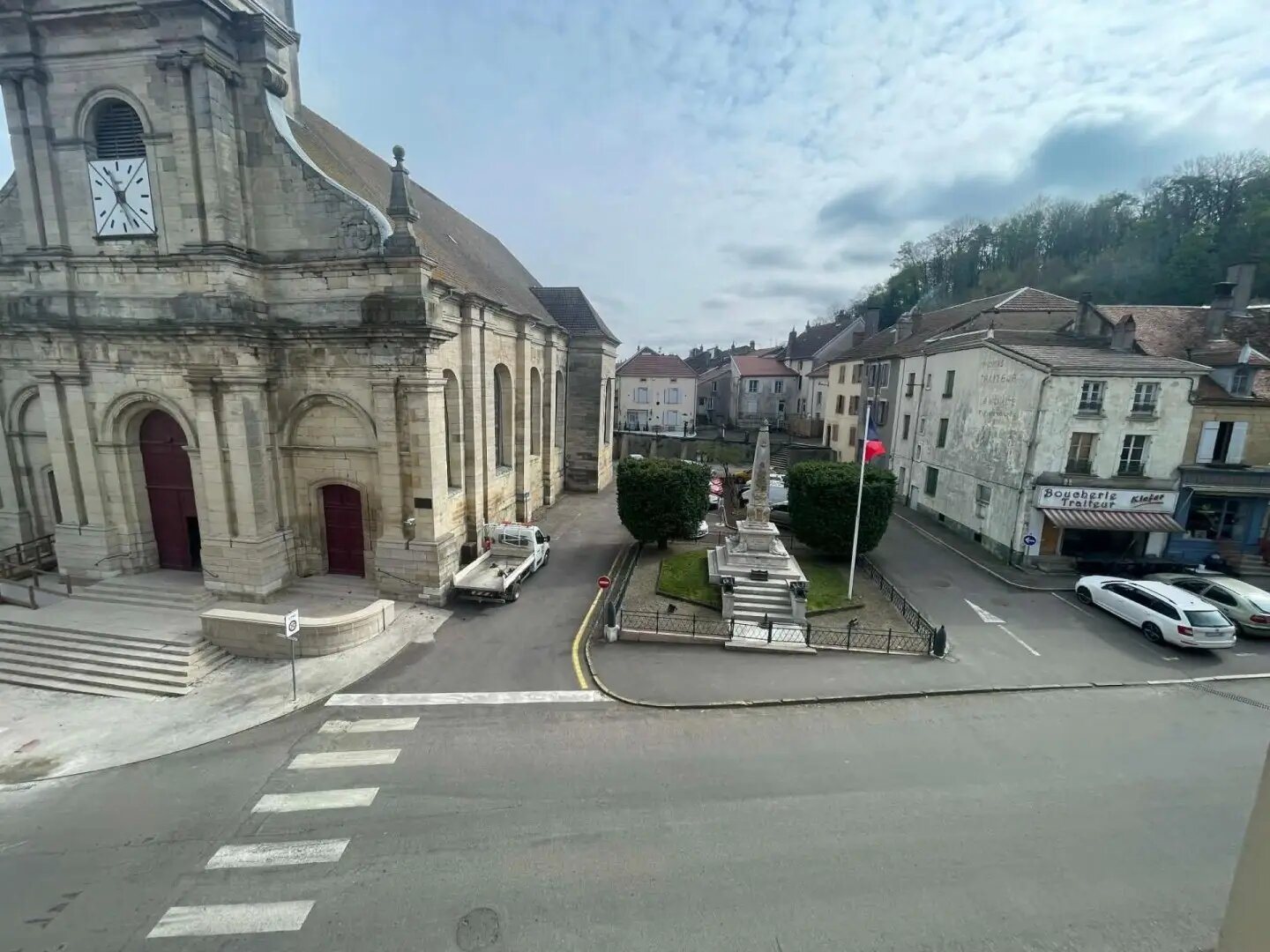 Appartement à louer, 132m², Jussey