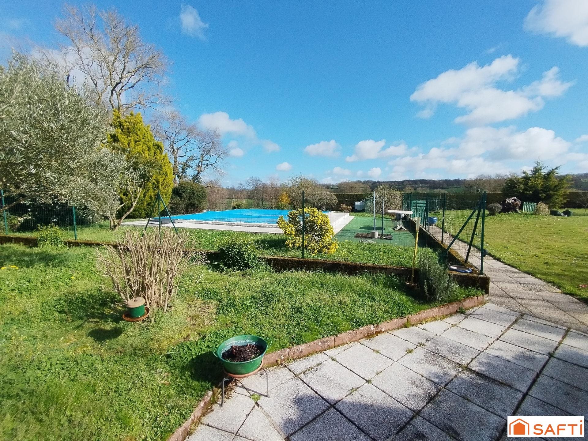 Maison à vendre, 135m², Gourgé