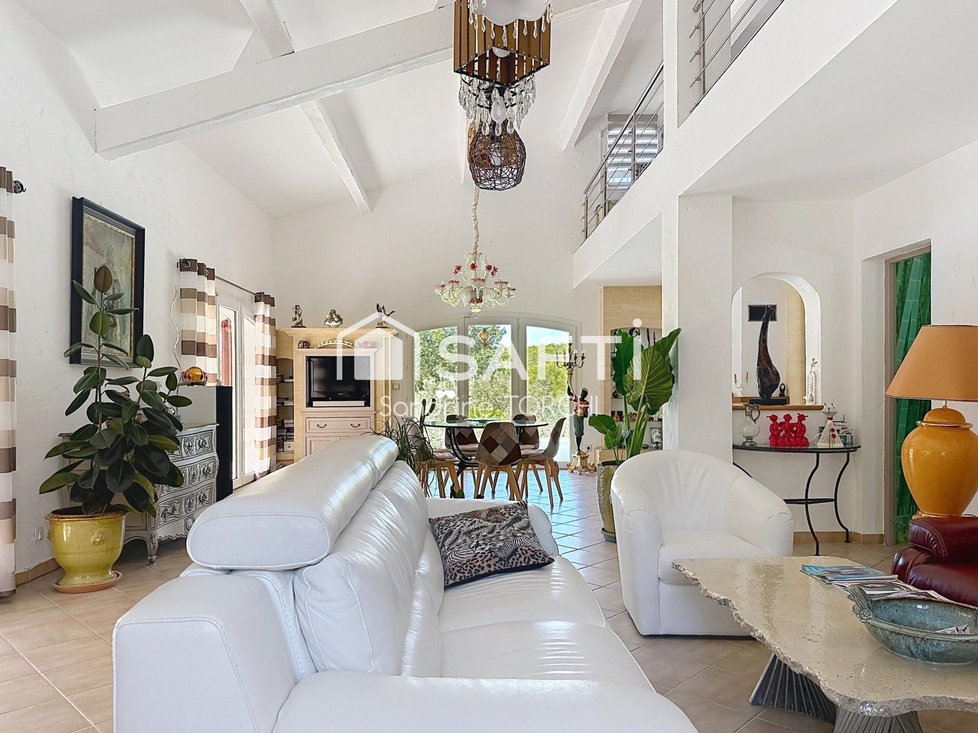 Maison à vendre, 206m², Flayosc