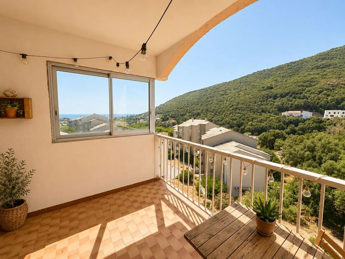 Appartement à louer, 91m², Santa-Maria-di-Lota