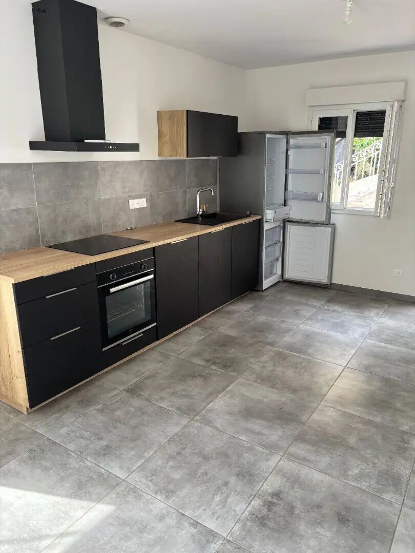 Appartement à louer, 55m², Bastia