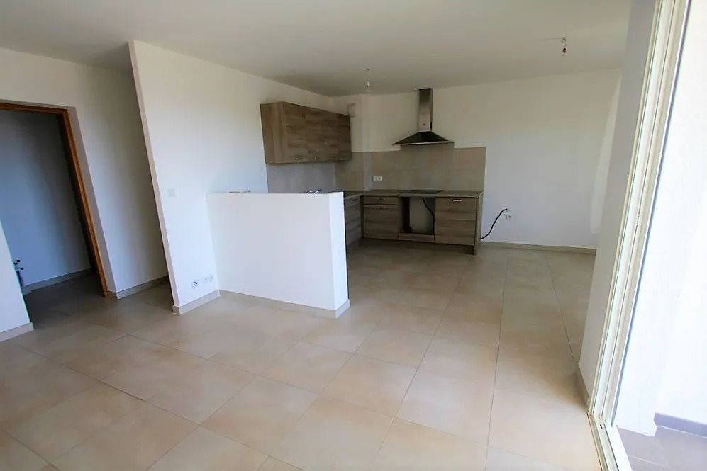 Appartement à louer, 66m², Bastia