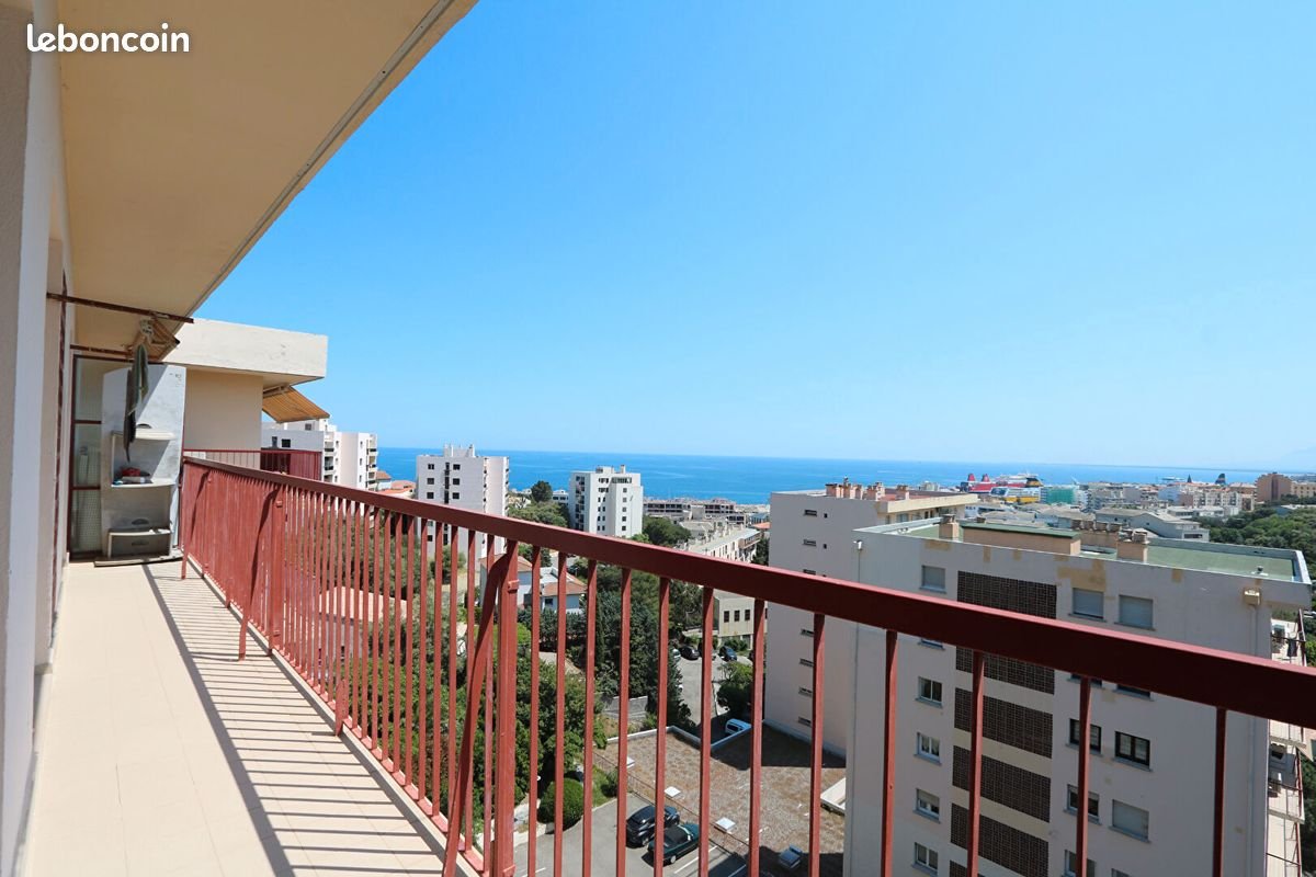 Appartement à louer, 40m², Bastia