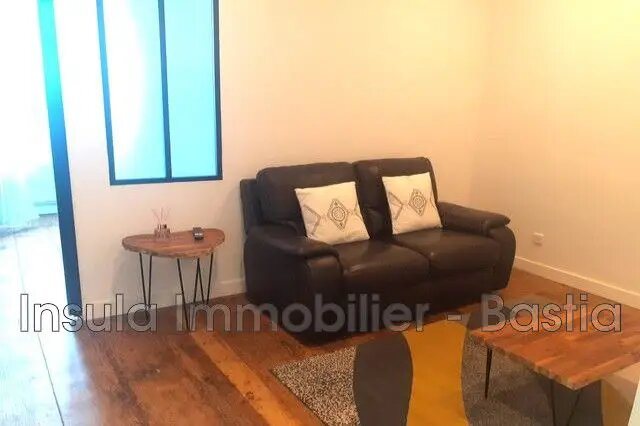 Appartement à louer, 39m², Corte
