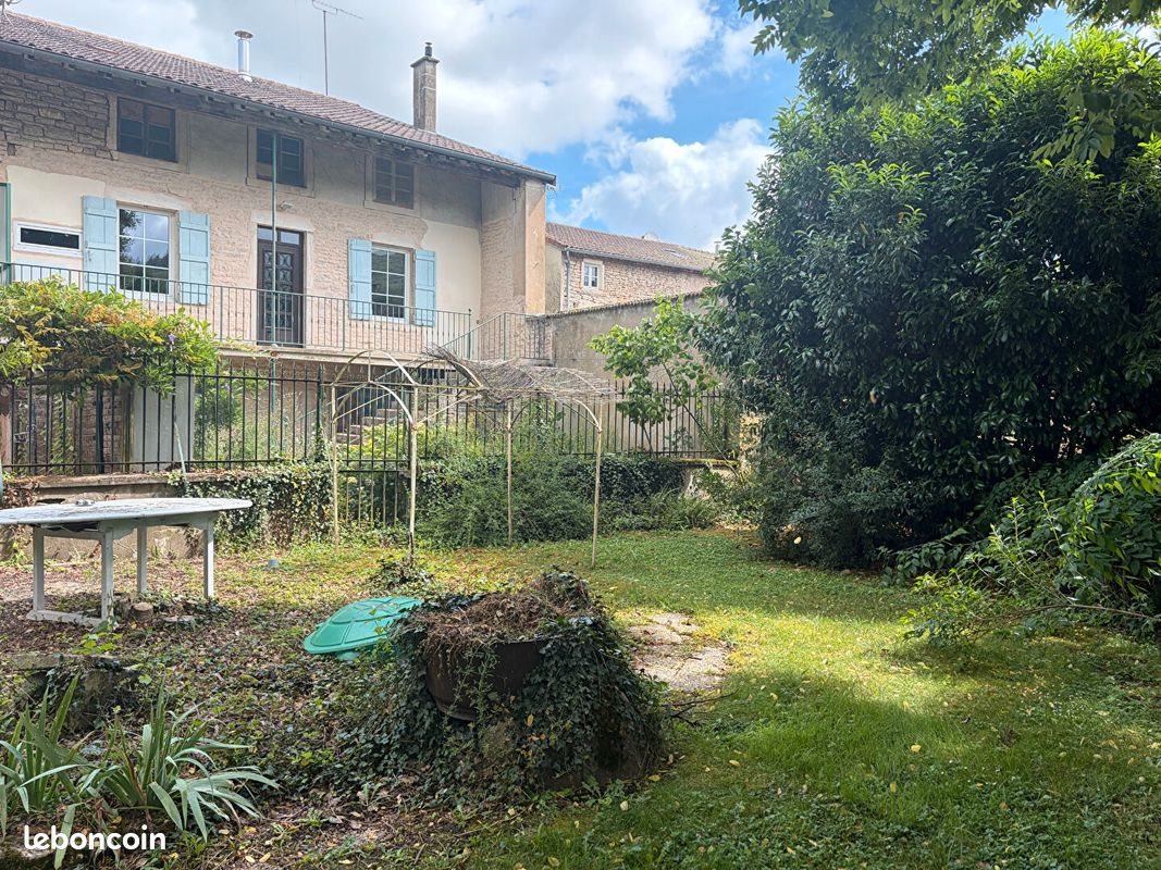 Maison à vendre, 142m², Lugny