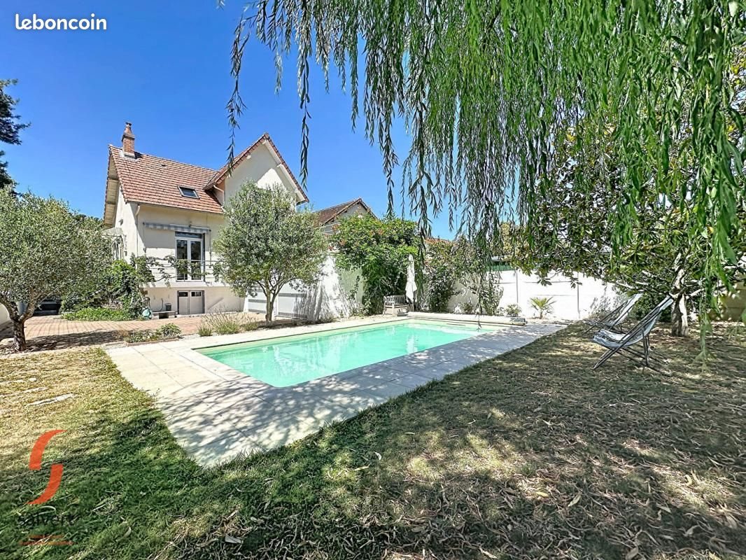 Maison à vendre, 119m², Montluçon