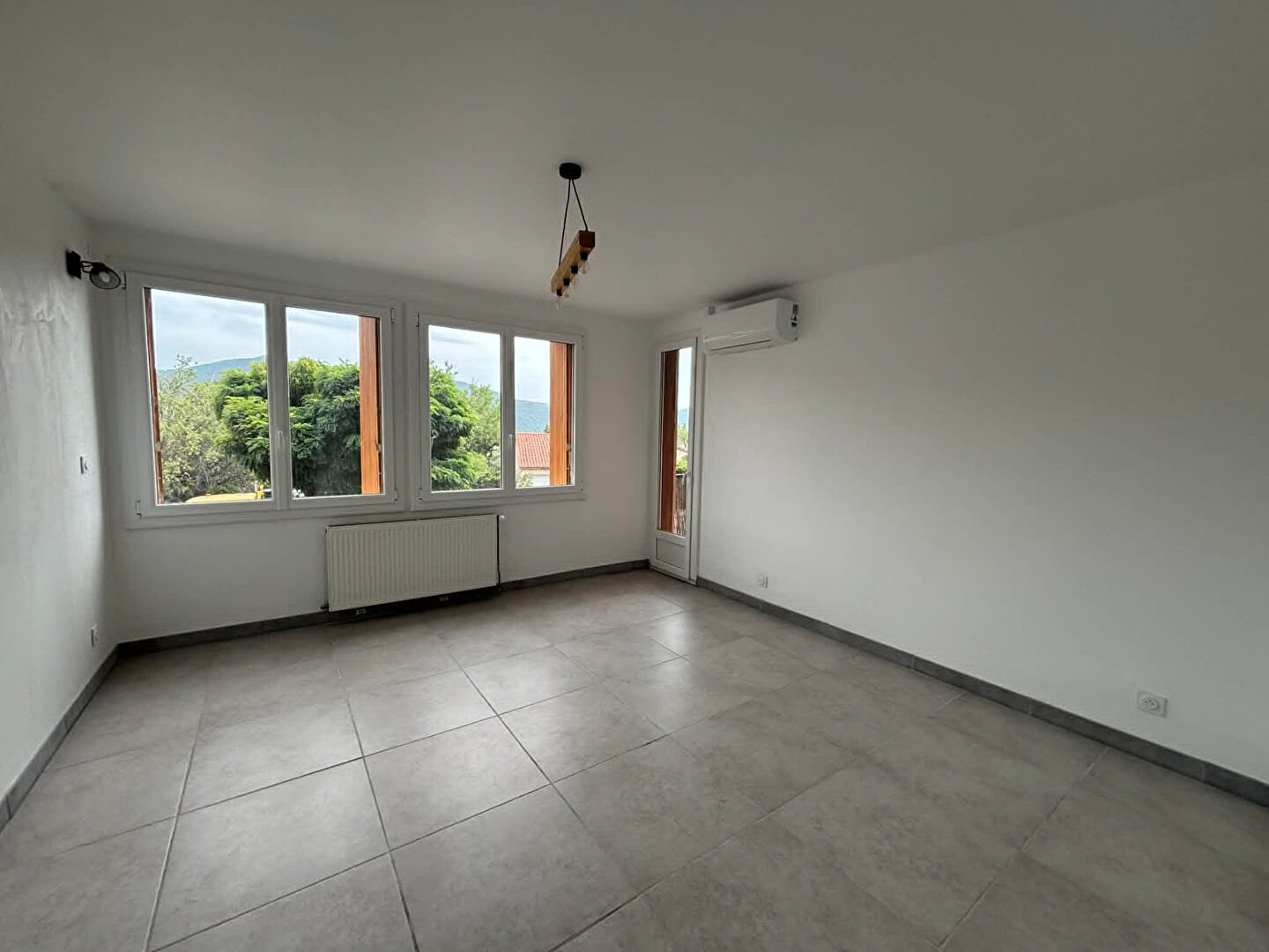 Appartement à louer, 57m², Château-Arnoux-Saint-Auban