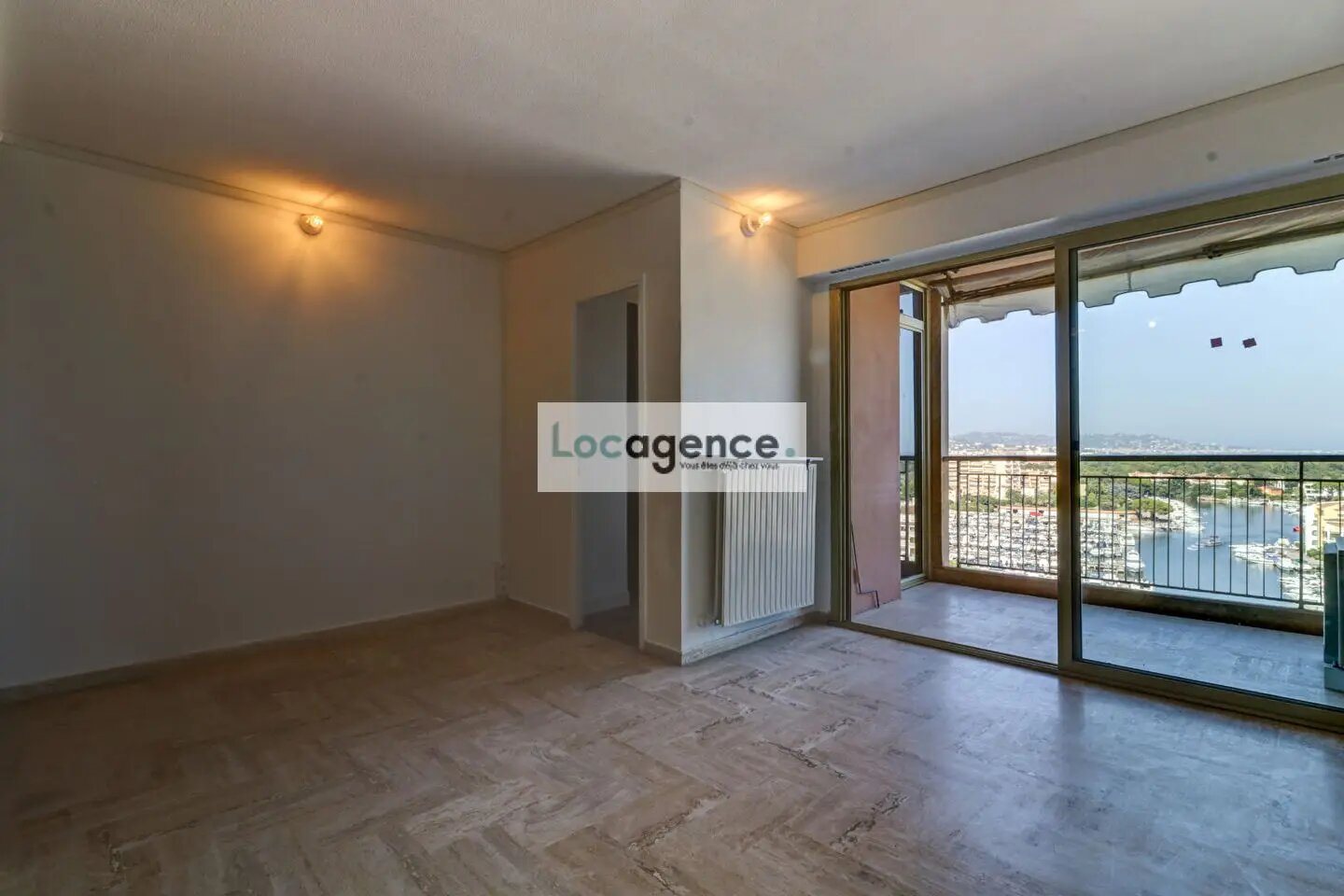 Appartement à louer, 28m², Mandelieu-la-Napoule