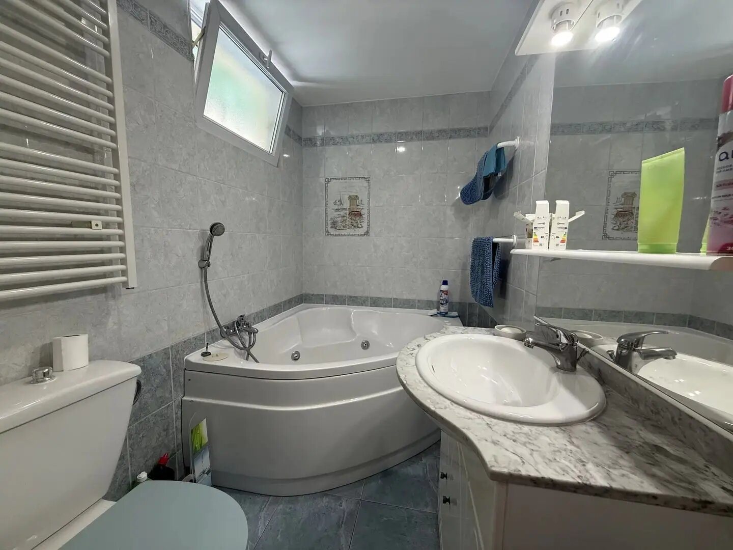 Appartement à louer, 47m², Menton
