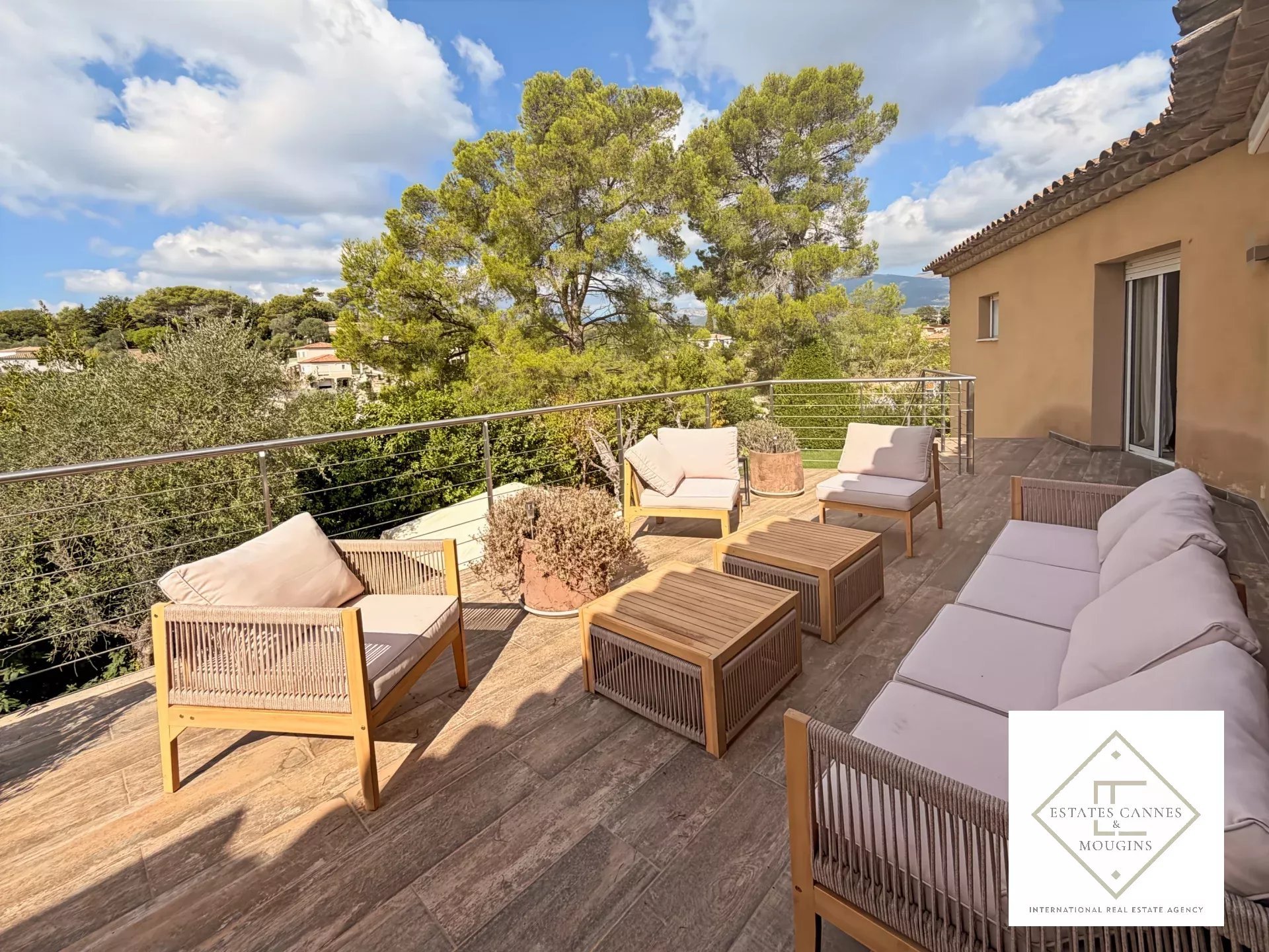 Maison à louer, 430m², Roquefort-les-Pins
