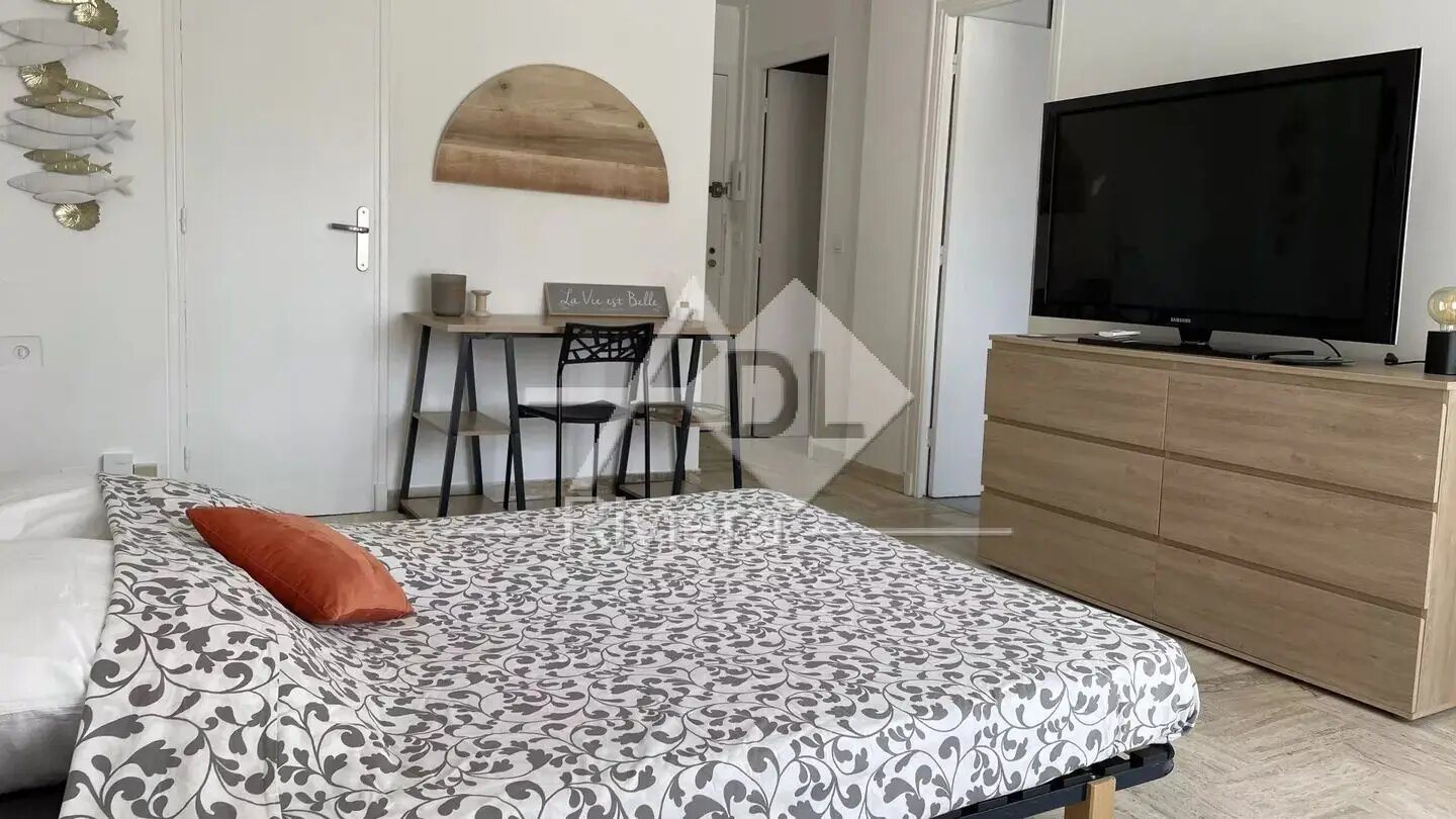 Appartement à louer, 29m², Antibes