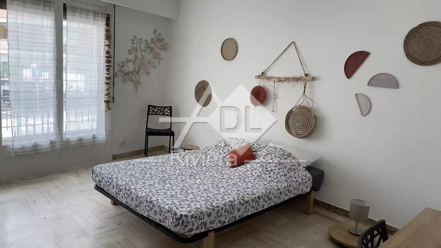 Appartement à louer, 29m², Antibes