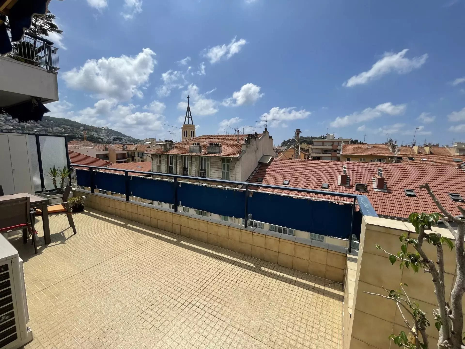 Appartement à louer, 83m², Nice