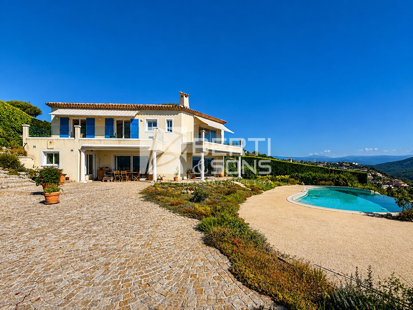 Maison à vendre, 212m², Les Adrets-de-l'Estérel