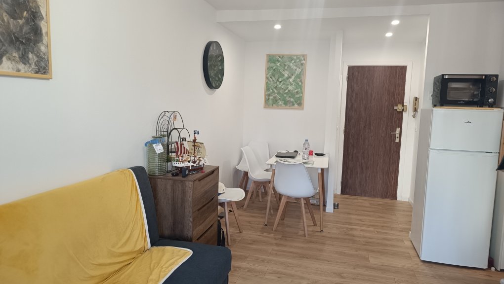 Appartement à louer, 2m², Antibes