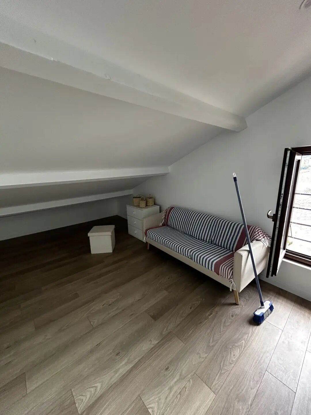 Appartement à louer, 9m², Vallauris