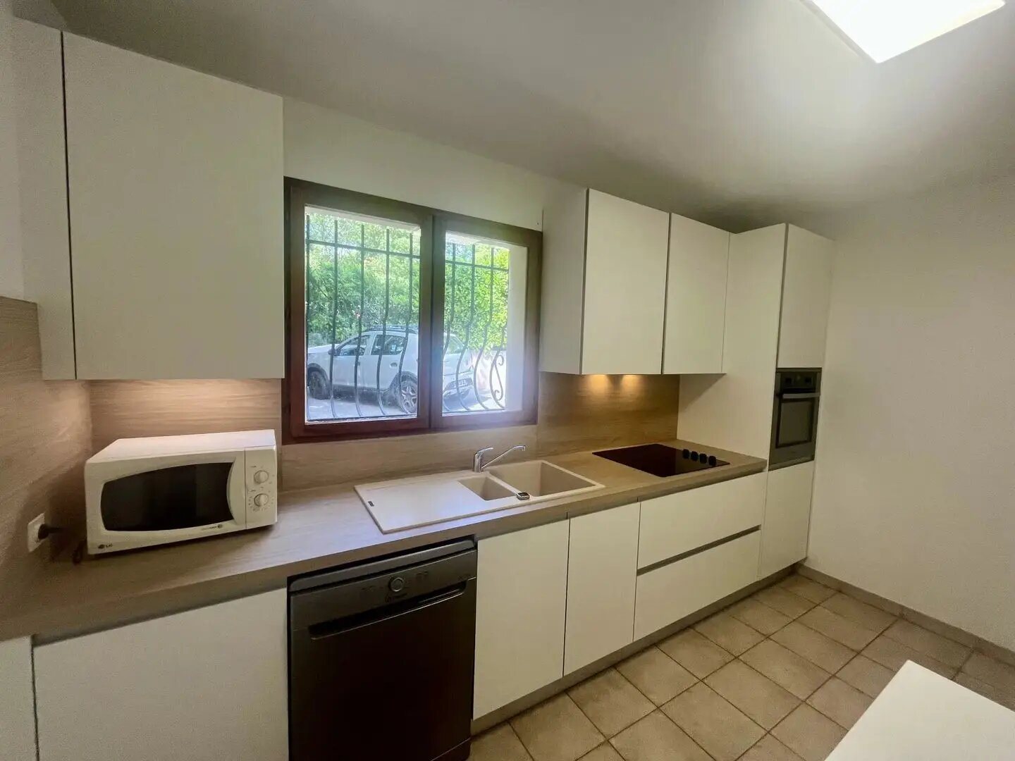 Maison à louer, 120m², Valbonne