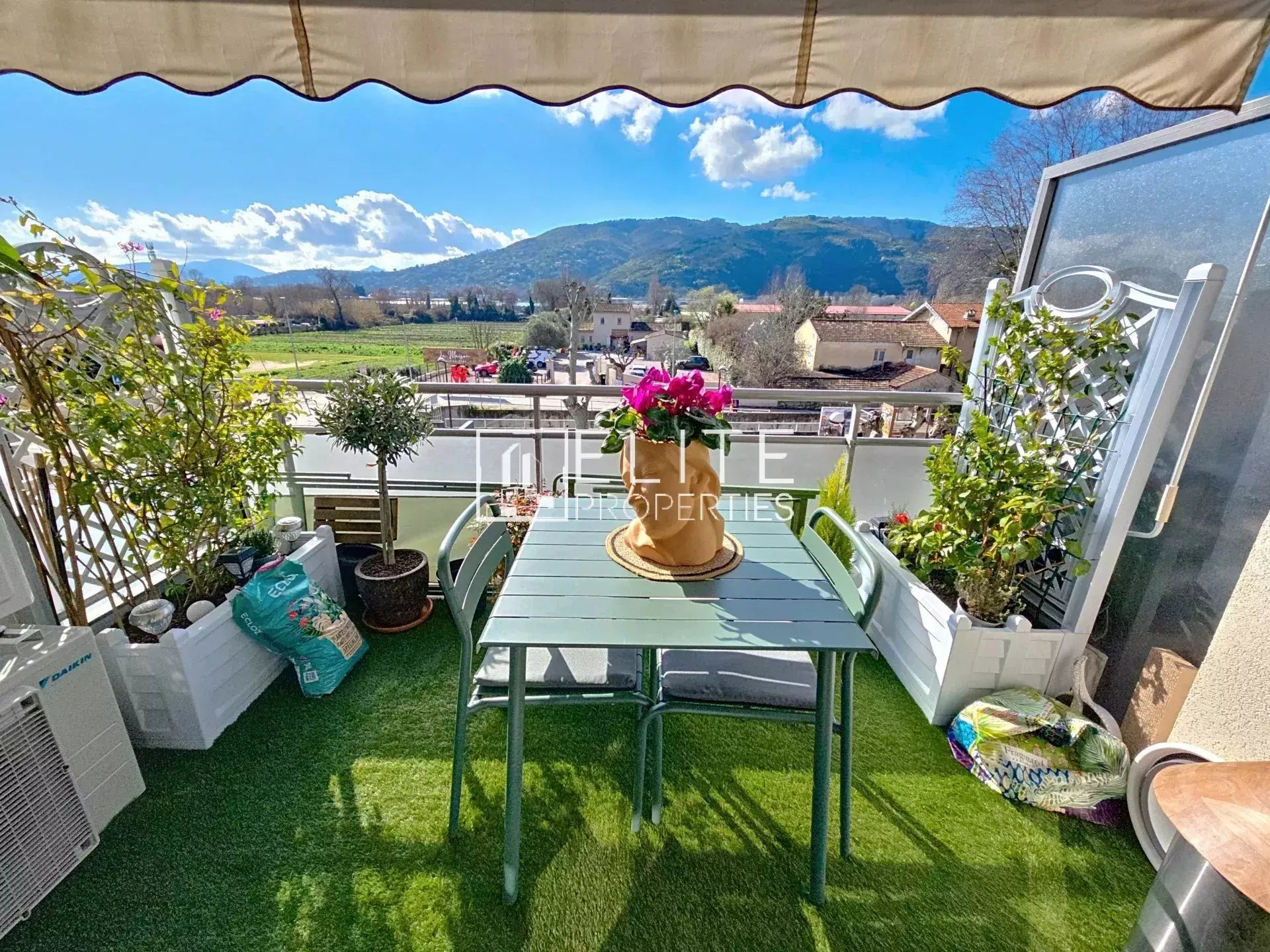 Appartement à vendre, 42m², La Roquette-sur-Siagne