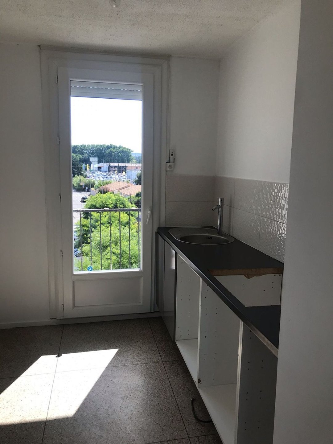 Appartement à louer, 74m², Marignane