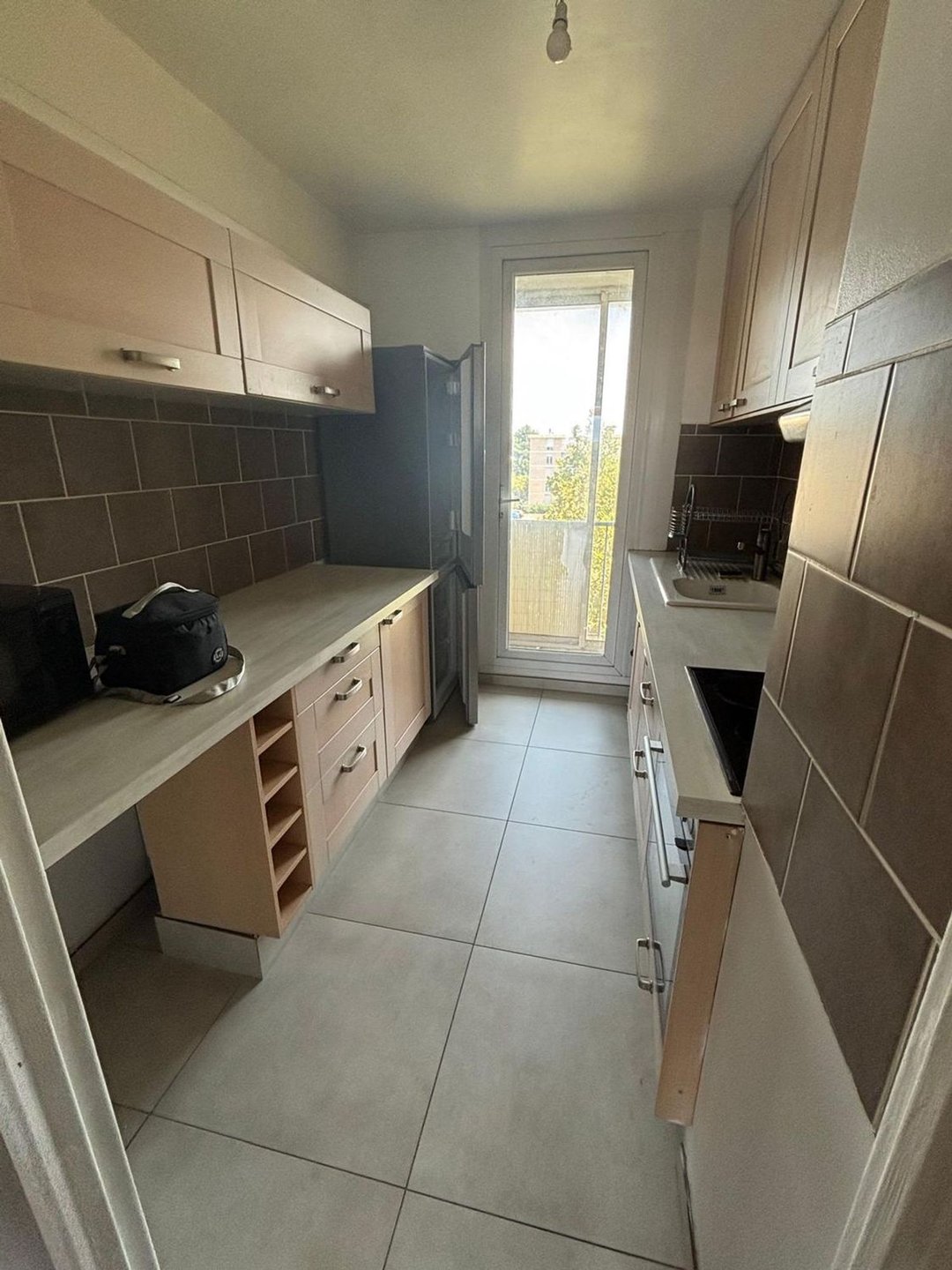 Appartement à louer, 73m², Marignane
