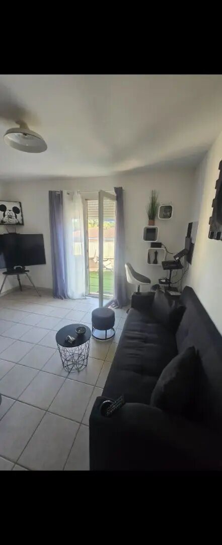Appartement à louer, 31m², Saint-Savournin