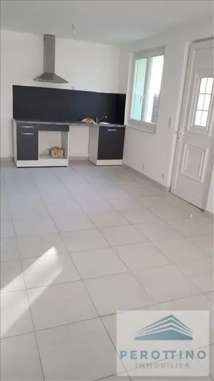 Appartement à louer, 40m², Trets