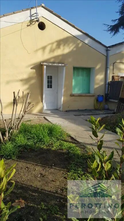 Appartement à louer, 40m², Trets