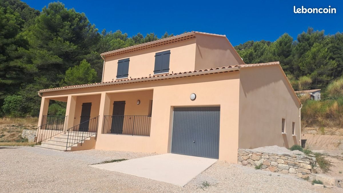 Maison à louer, 110m², Cadolive