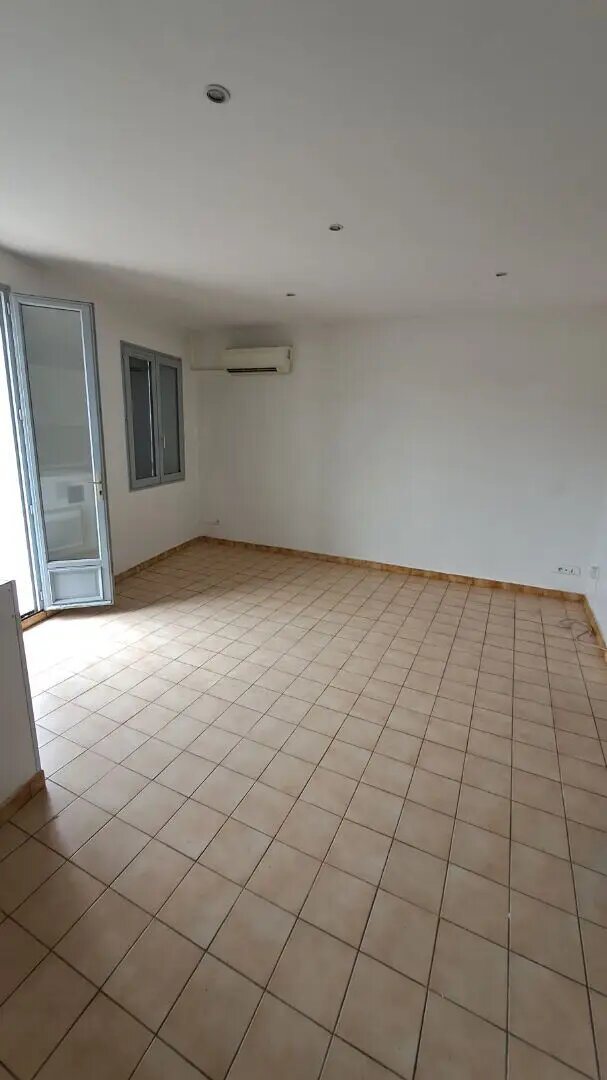 Appartement à louer, 49m², Roquevaire
