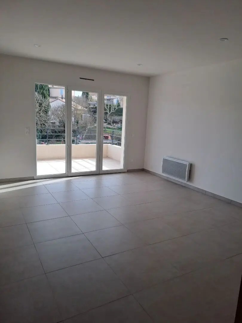 Appartement à louer, 60m², Gréasque
