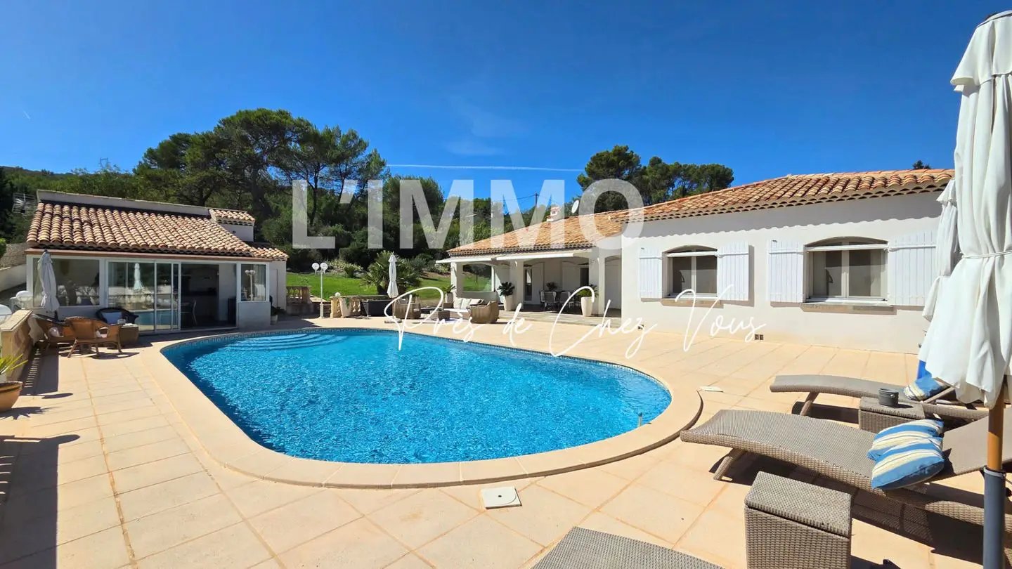 Maison à vendre, 250m², La Destrousse