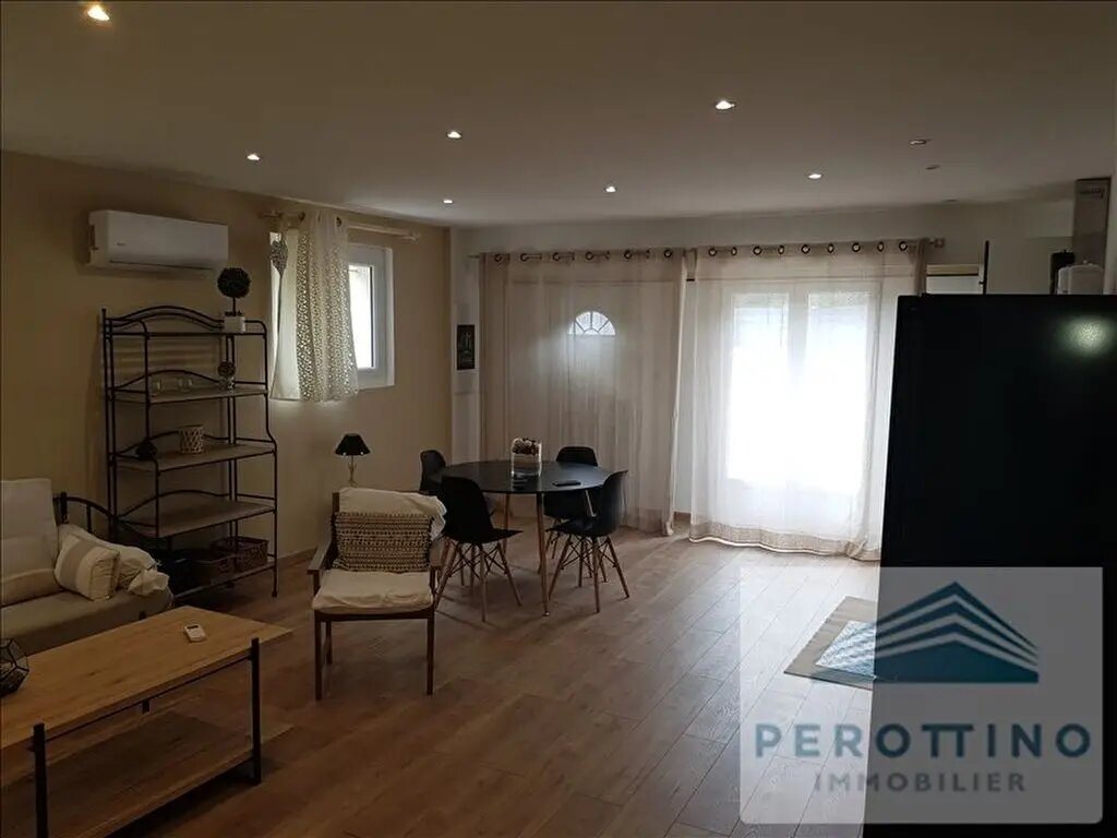 Appartement à louer, 63m², Peypin