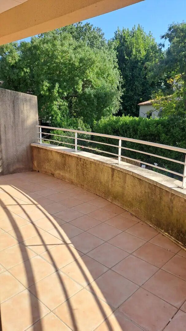 Appartement à louer, 71m², Gémenos
