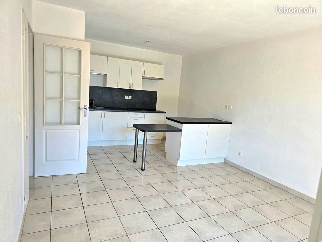 Appartement à vendre, 43m², La Destrousse