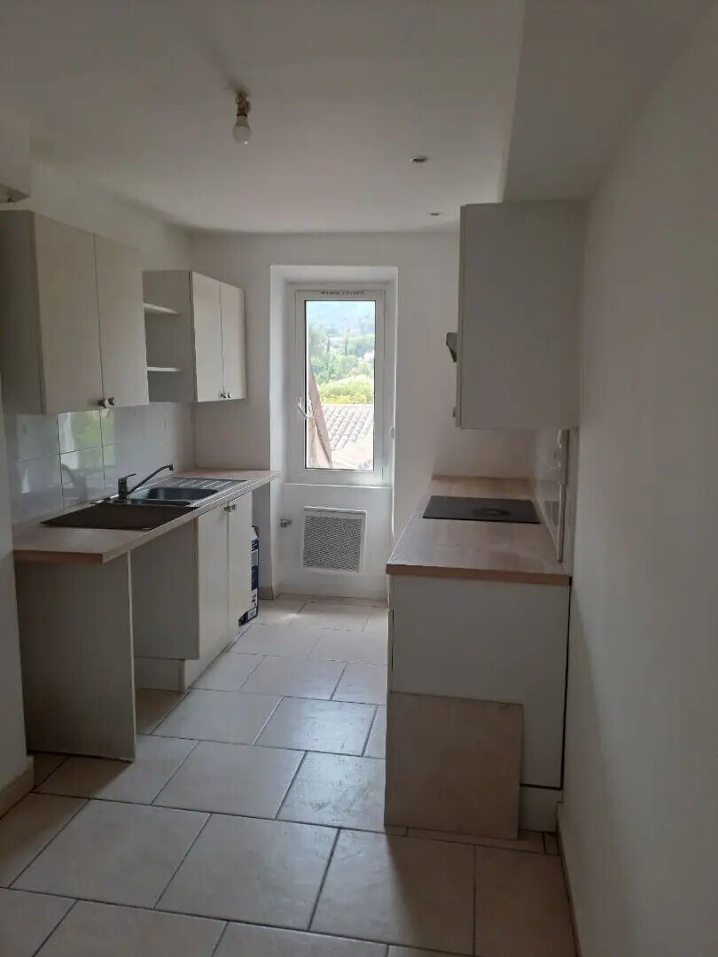Appartement à louer, 67m², Roquevaire