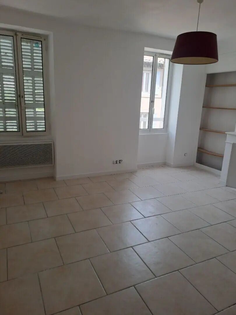 Appartement à louer, 67m², Roquevaire