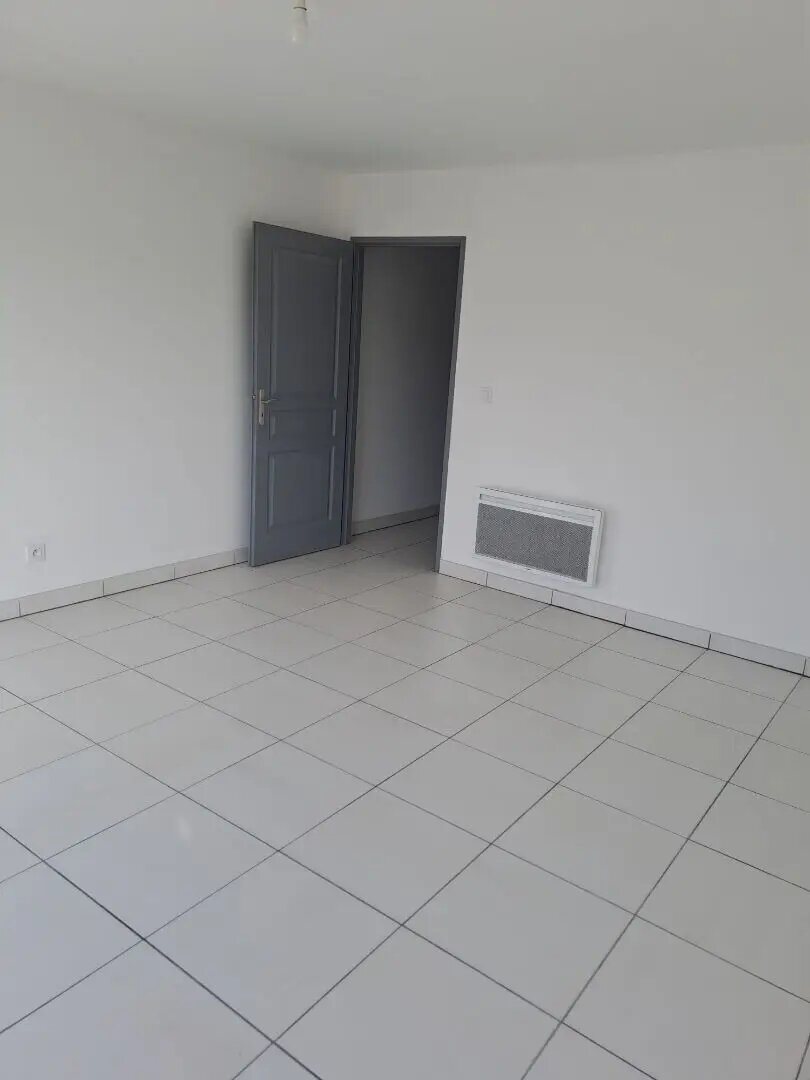 Appartement à louer, 64m², Gréasque