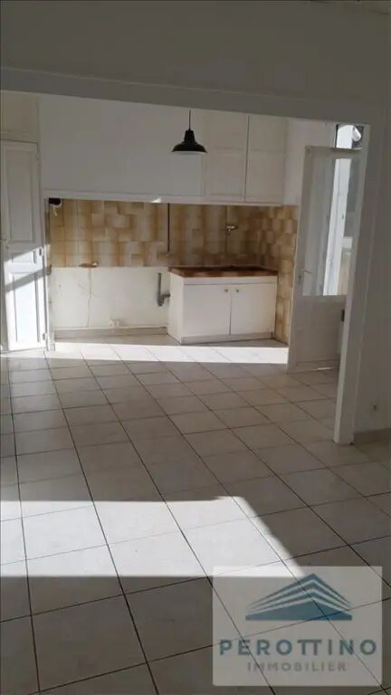 Appartement à louer, 45m², Cadolive