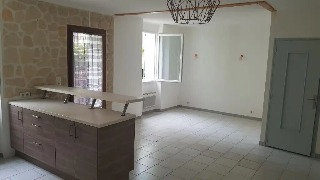 Appartement à louer, 49m², Cadolive