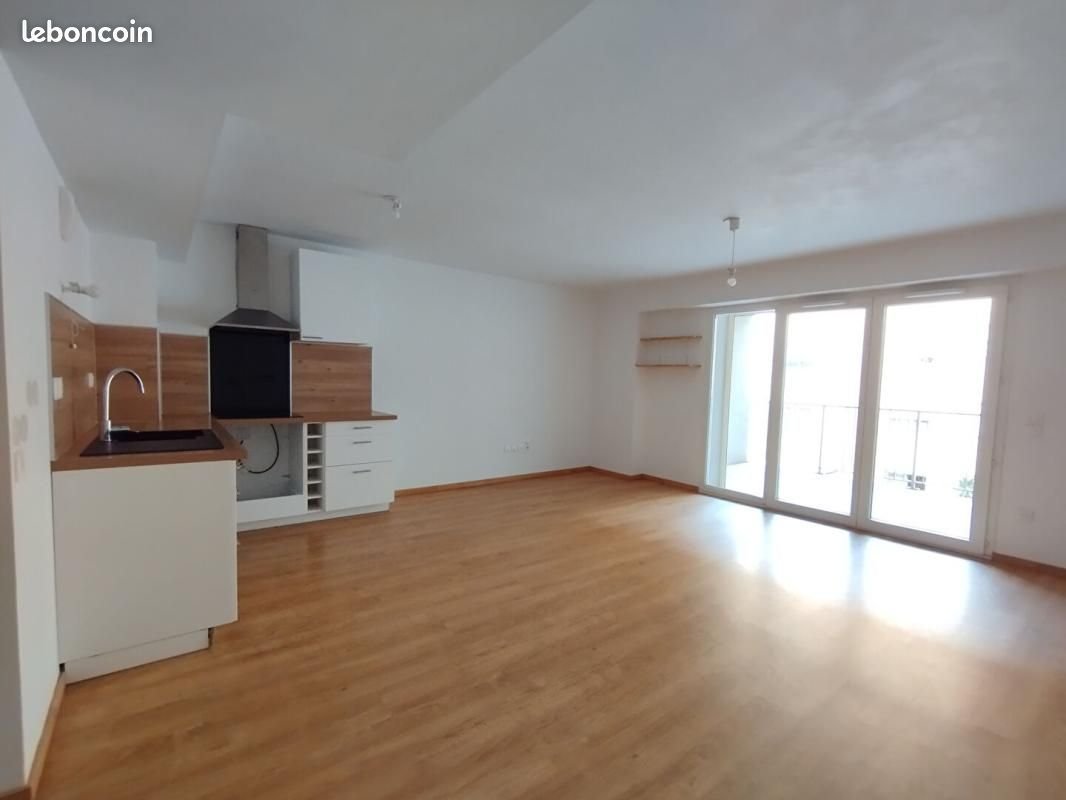 Appartement à louer, 82m², Marseille 6ème