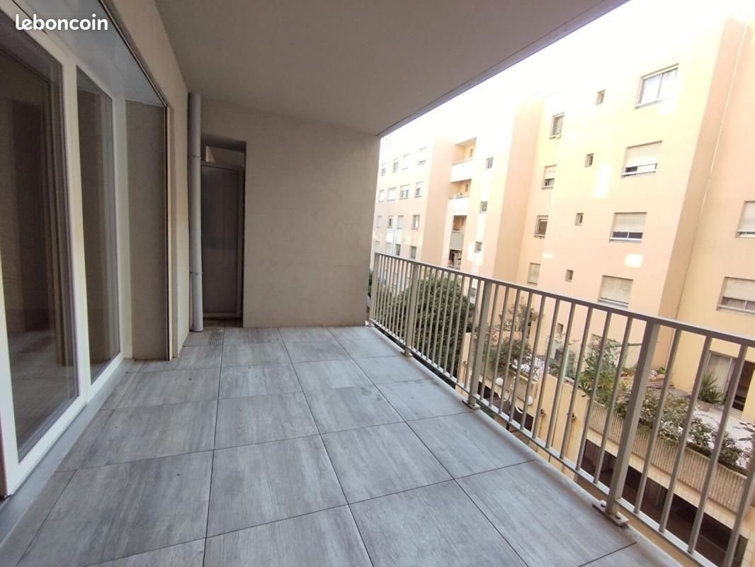 Appartement à louer, 82m², Marseille 6ème