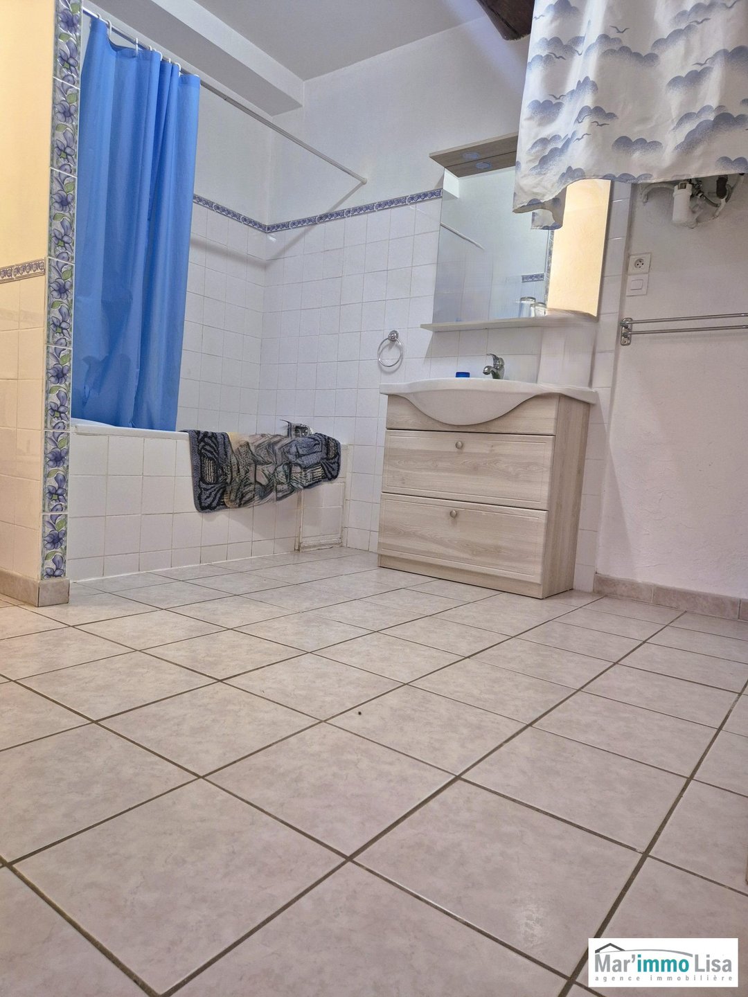 Appartement à louer, 66m², Mallemort