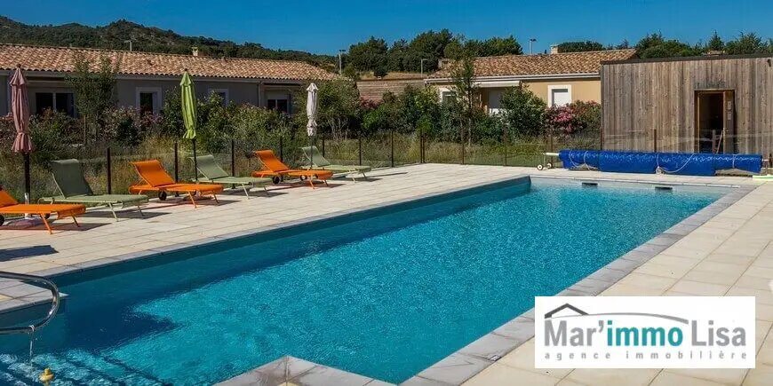 Maison à vendre, 77m², Charleval