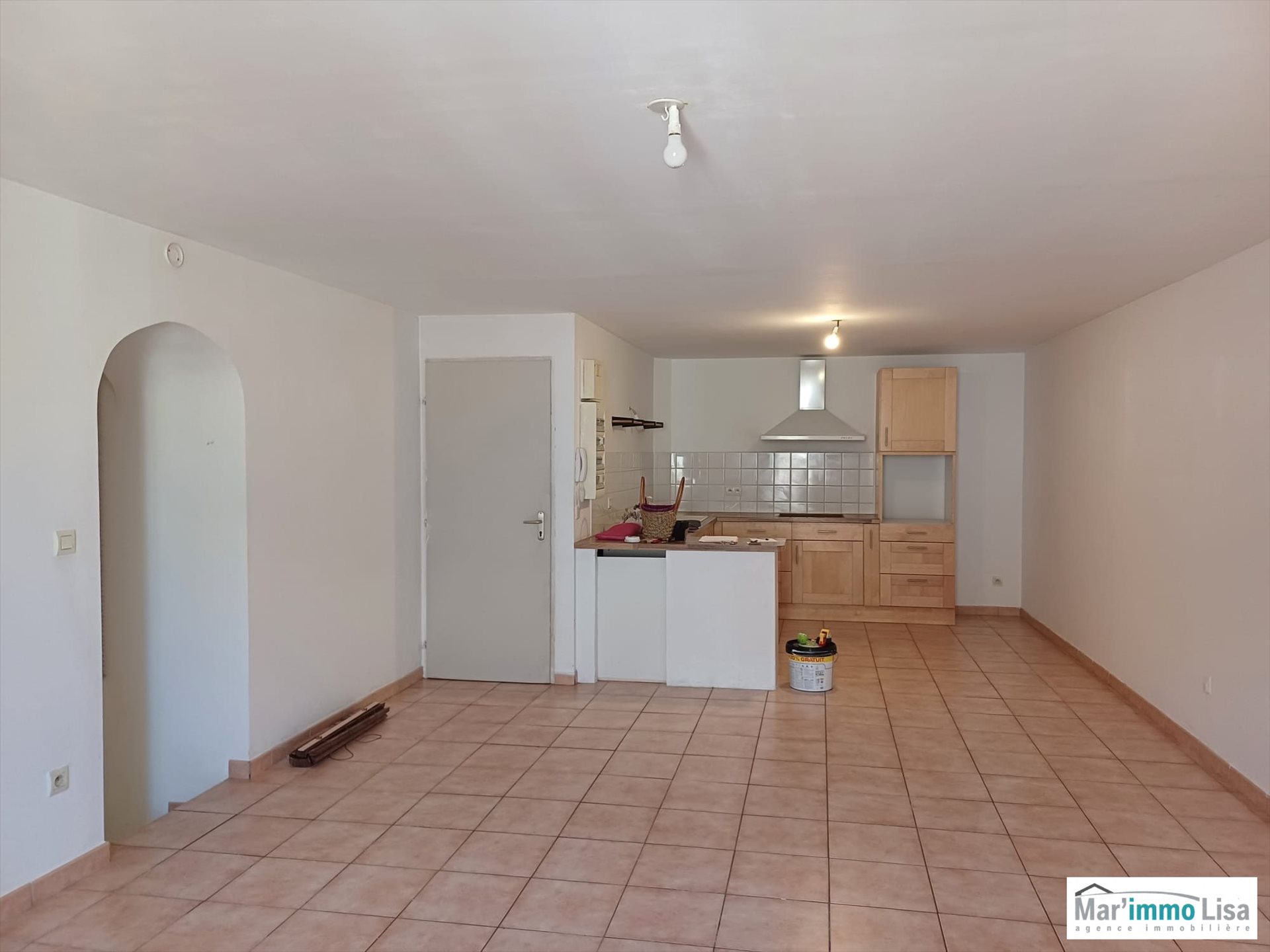 Appartement à vendre, 57m², Charleval