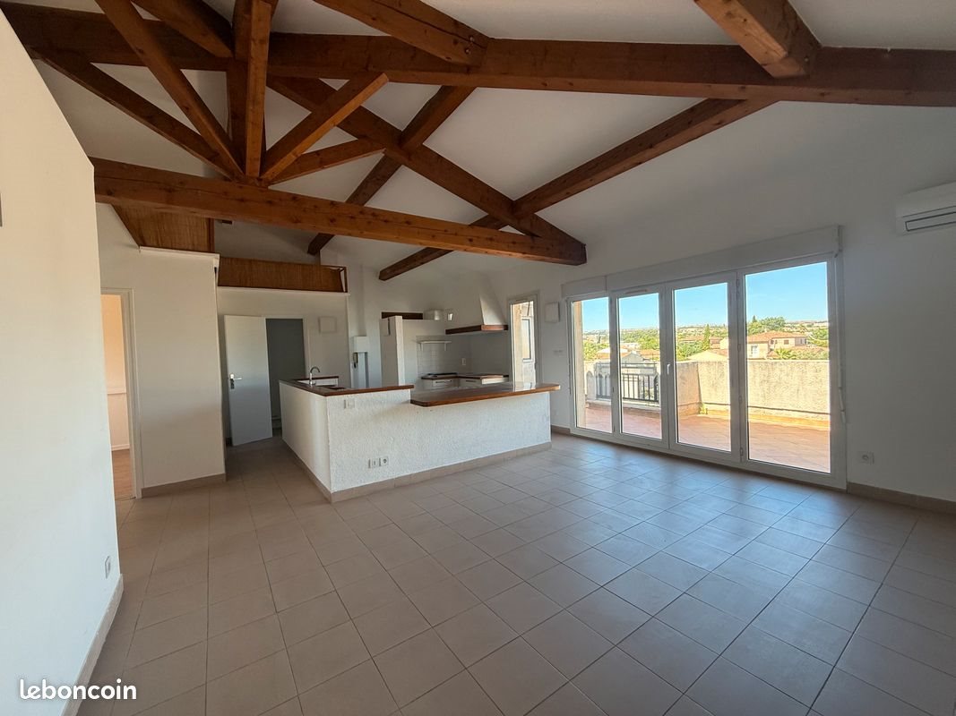 Appartement à louer, 68m², Marignane