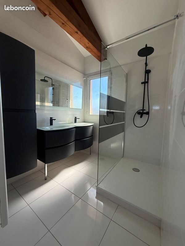 Appartement à louer, 68m², Marignane