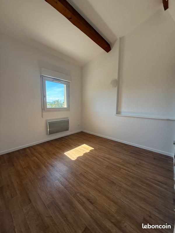 Appartement à louer, 68m², Marignane