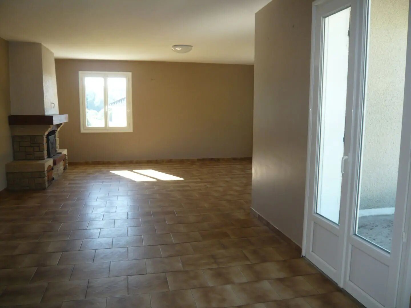 Maison à louer, 123m², Château-l'Evêque