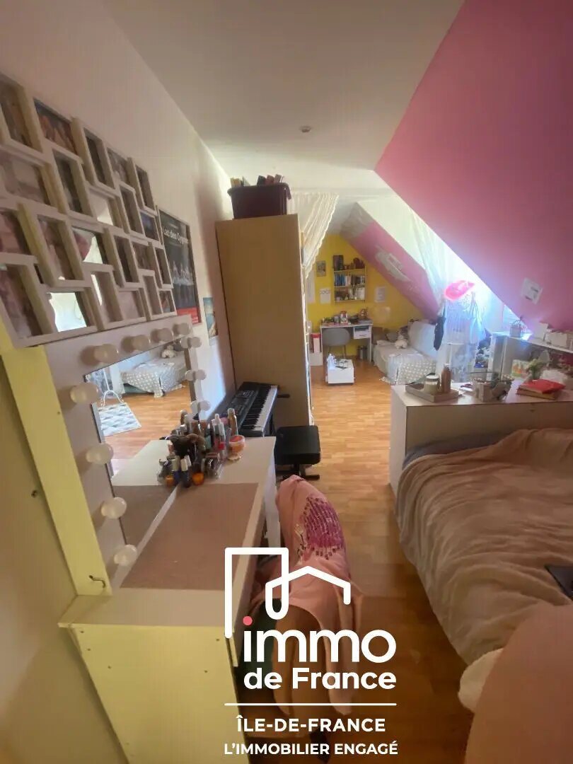 Maison à vendre, 144m², Belhomert-Guéhouville