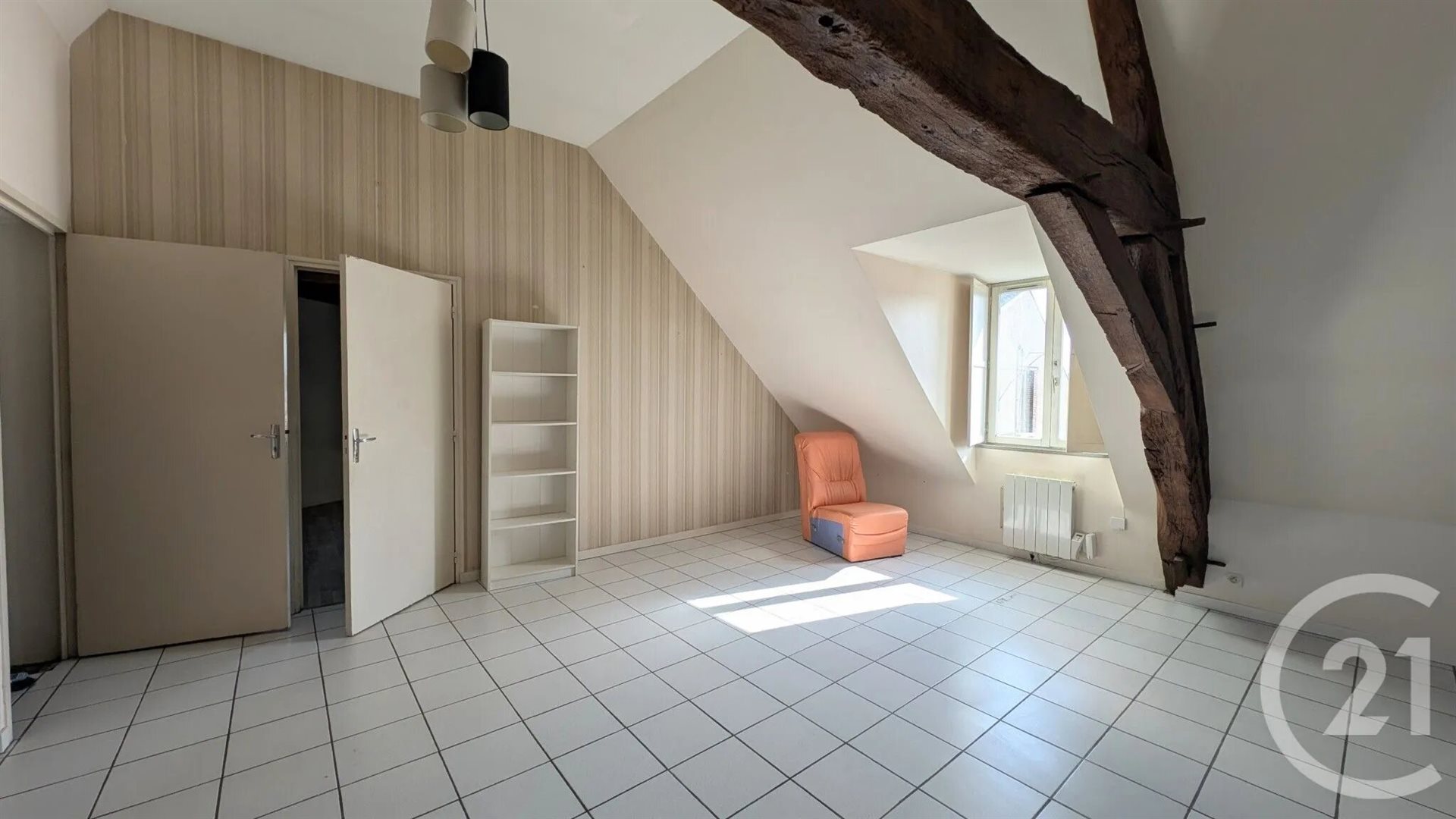 Appartement à louer, 45m², Châteaudun